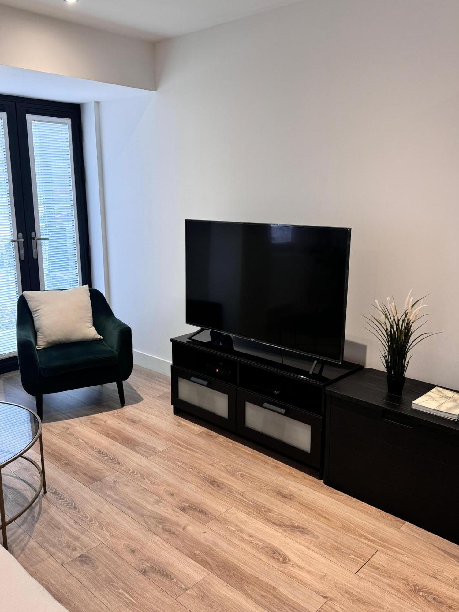 Stylish Luxury Solihull Flat מראה חיצוני תמונה